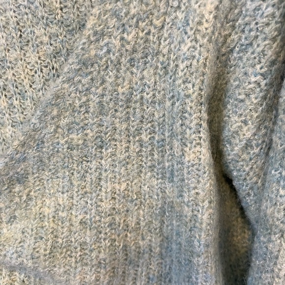 Sweater top. Pale green - Picture 8 of 9